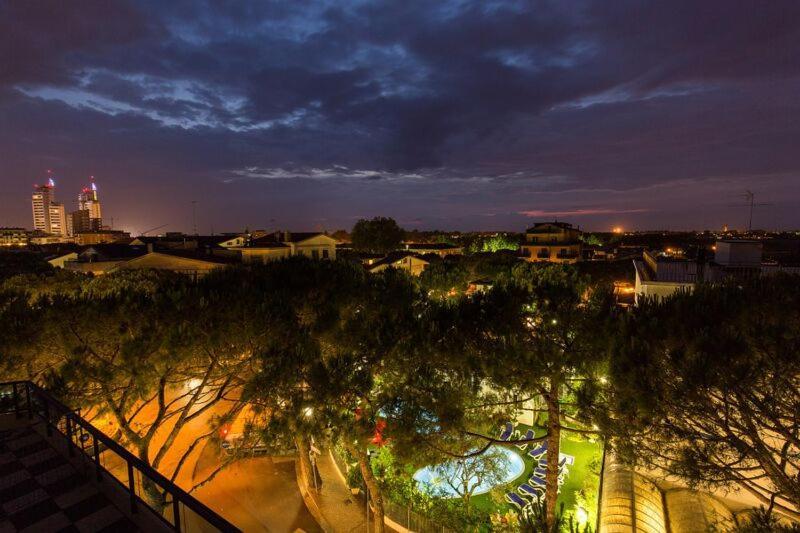 Hotel Colorado リド・ディ・イエゾロ エクステリア 写真
